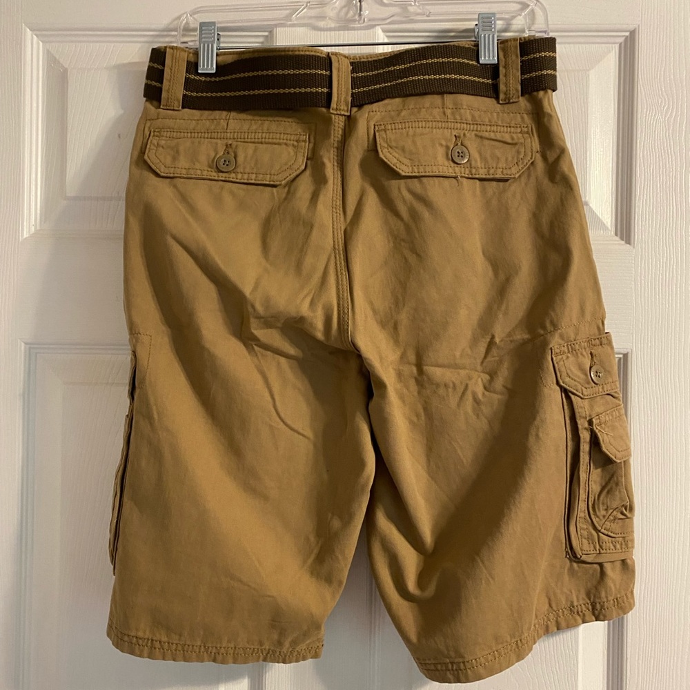 Men’s Khaki Shorts. - Picture 2 of 2